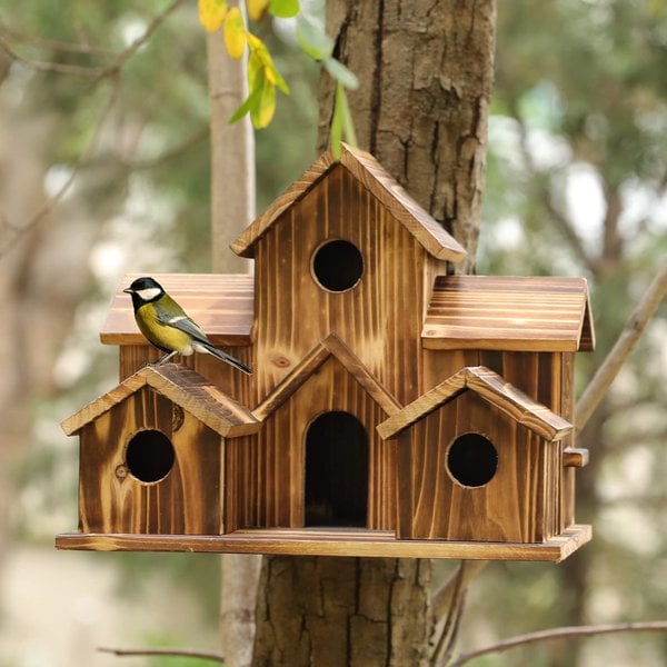 Rustica – Luxurious Birdhouse with Authentic Charm